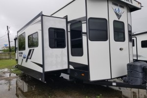 Used 2022 Forest River SIERRA 401FLX Destination