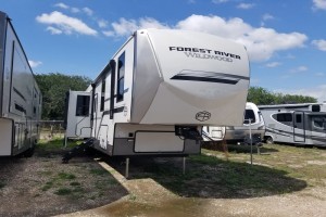 New 2026 Forest River Wildwood Heritage Glen 376FAM Fifth Wheel New 2026 Forest River Wildwood Heritage Glen 376FAM Fifth Wheel