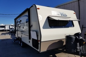Used 2017 Forest River Flagstaff Micro Lite 21FBRS Travel Trailer