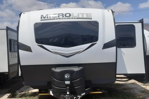 New 2022 Forest River Flagstaff Micro Lite 25FKS Travel Trailer