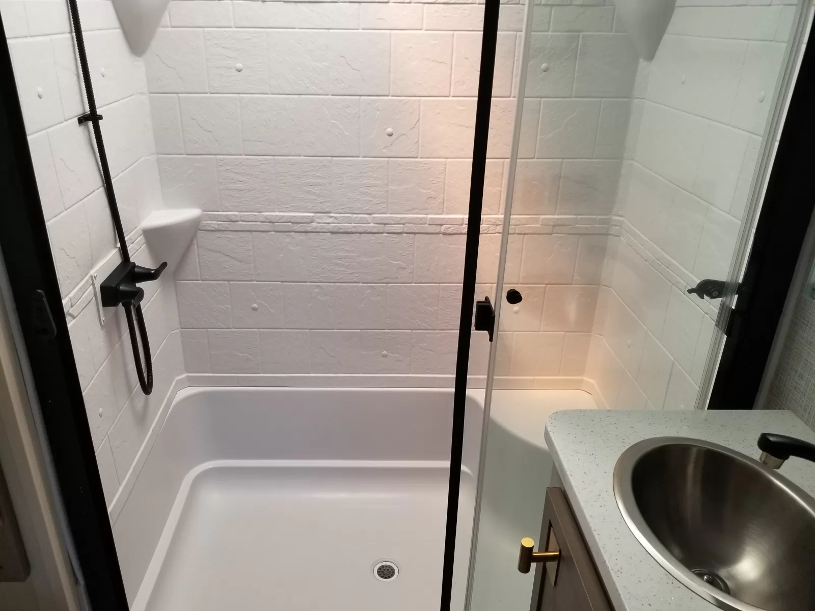 2025 Forest River 325RL Fifth Wheel for sale at Colonia Del Rey RV in Corpus Christi, TX