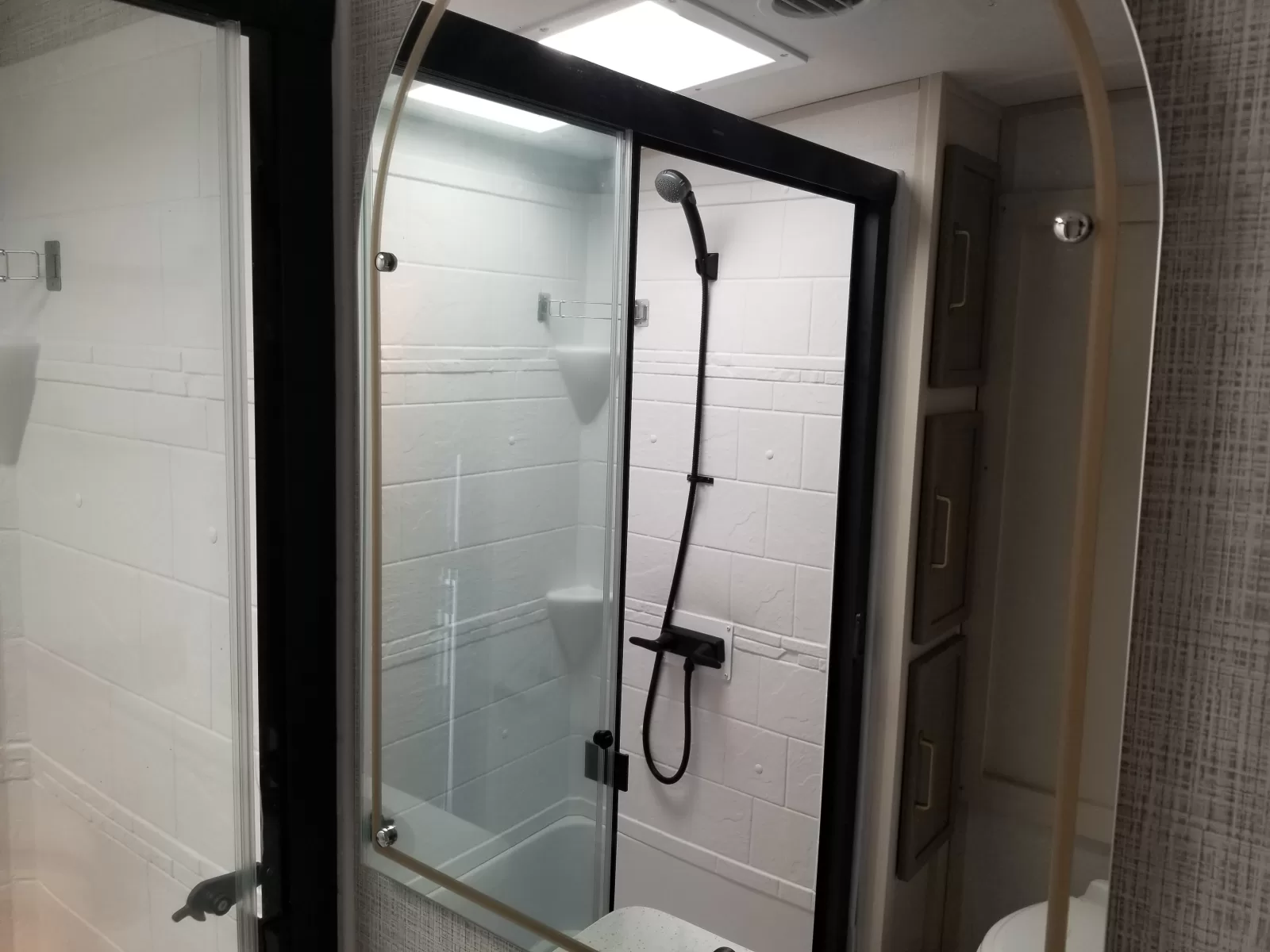 2025 Forest River 325RL Fifth Wheel for sale at Colonia Del Rey RV in Corpus Christi, TX