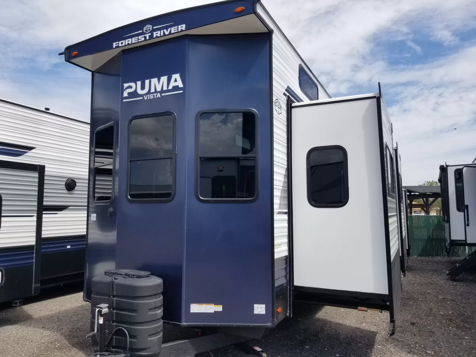 2027 Forest River 403LFT Destination Trailer for sale at Colonia Del Rey RV in Corpus Christi, TX