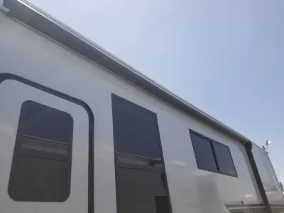 2027 Forest River Wildwood Heritage Glen 380WDR 5th wheel with solar panel and controller and auto leveling system. has built in dishwasher and washer.dryer. — photo 8