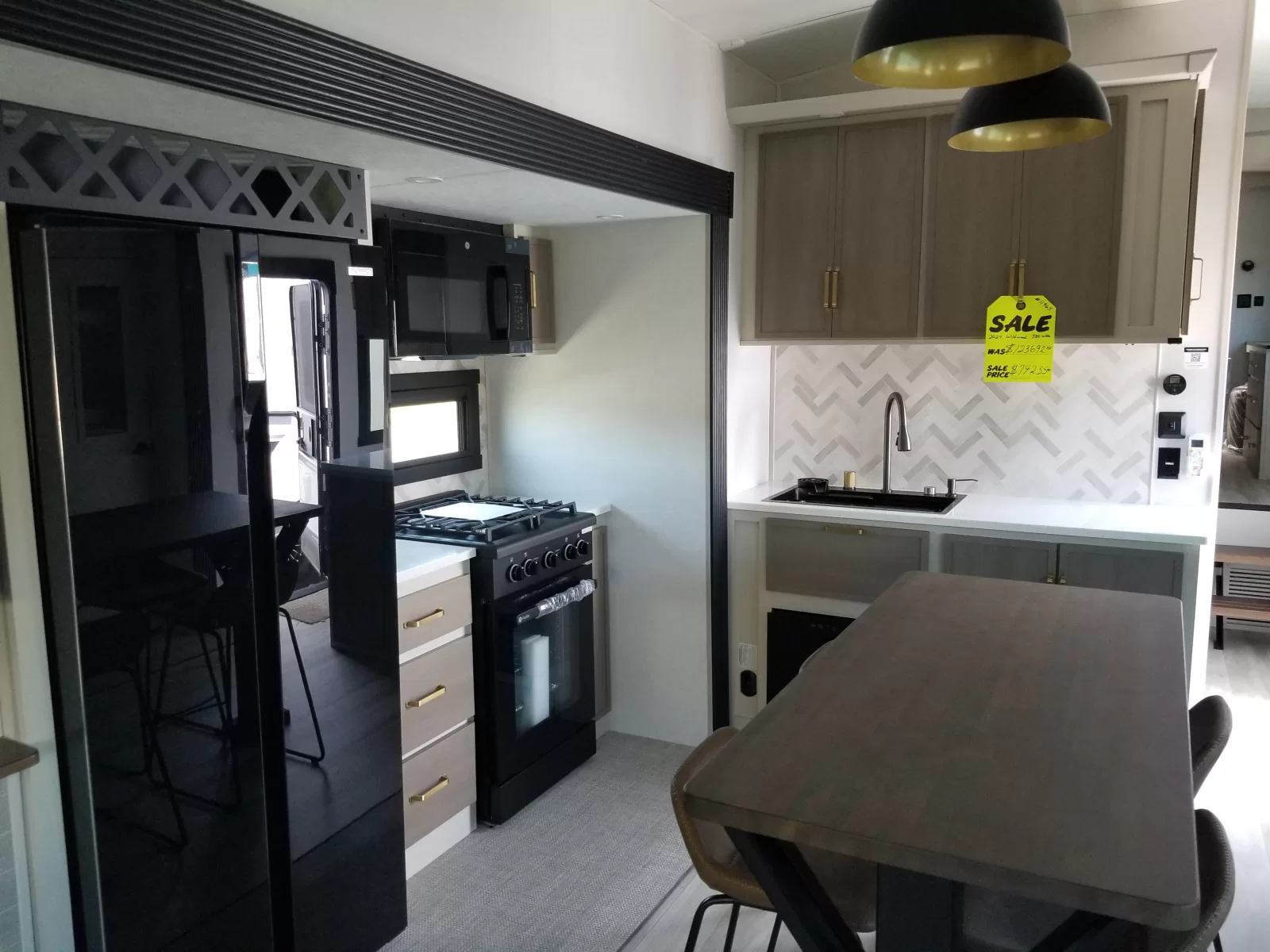 2027 Forest River 380WDR Fifth Wheel for sale at Colonia Del Rey RV in Corpus Christi, TX