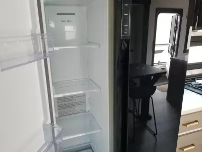 2027 Forest River Wildwood Heritage Glen 380WDR 5th wheel with solar panel and controller and auto leveling system. has built in dishwasher and washer.dryer. — photo 21