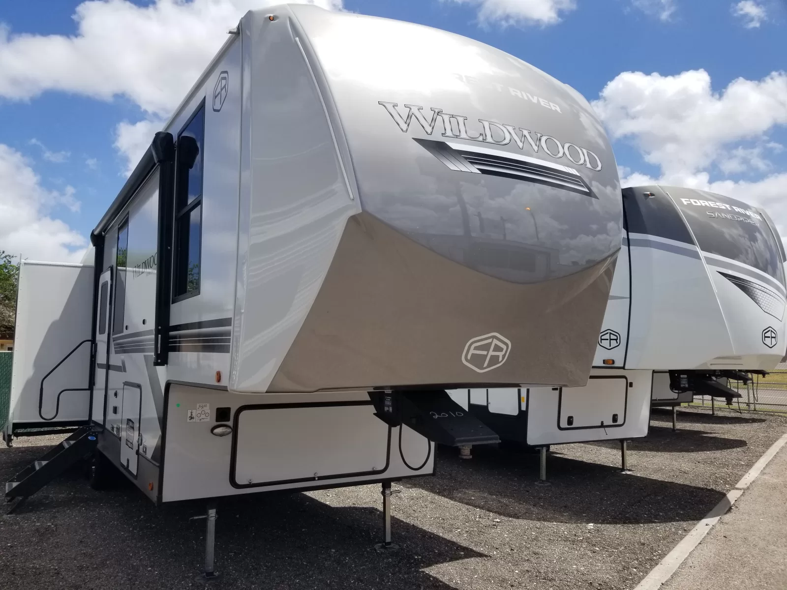 2027 Forest River 286RL Fifth Wheel for sale at Colonia Del Rey RV in Corpus Christi, TX