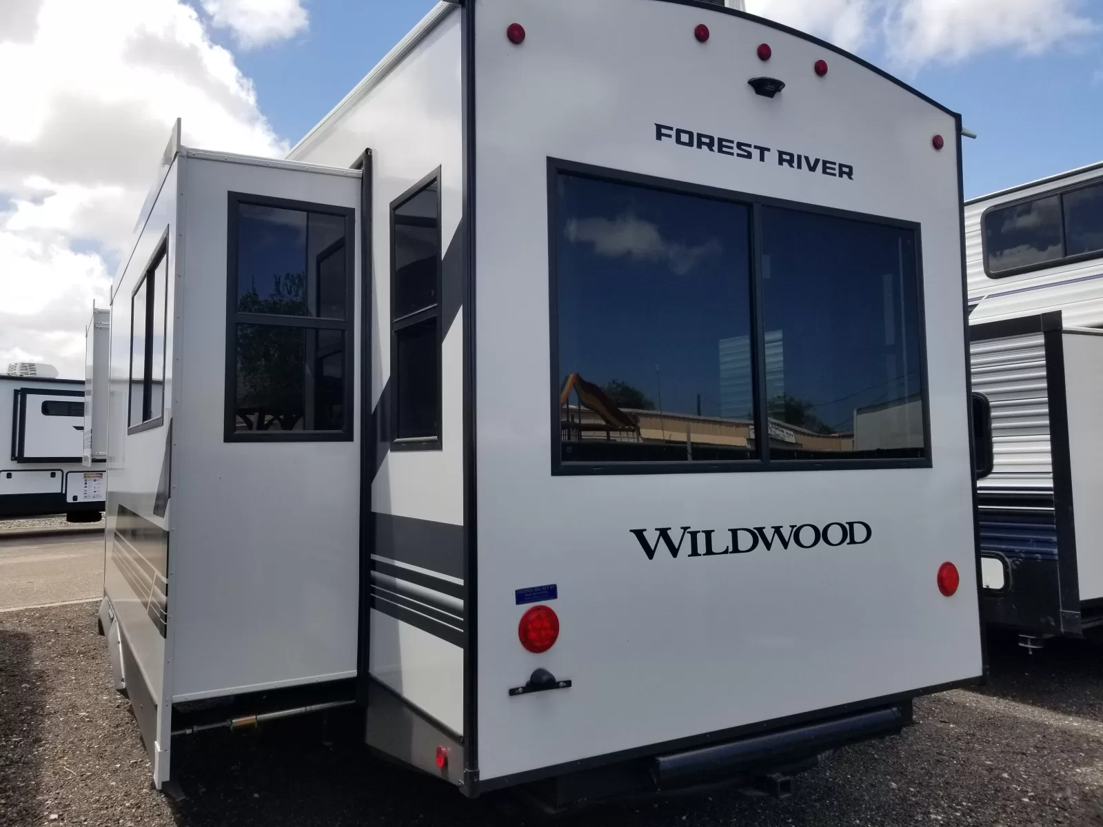 2027 Forest River 286RL Fifth Wheel for sale at Colonia Del Rey RV in Corpus Christi, TX