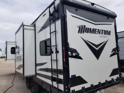 2024 Grand Design Momentum 25G — photo 4