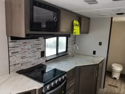 Used 2020 Coachmen Clipper 24RBS — photo 14