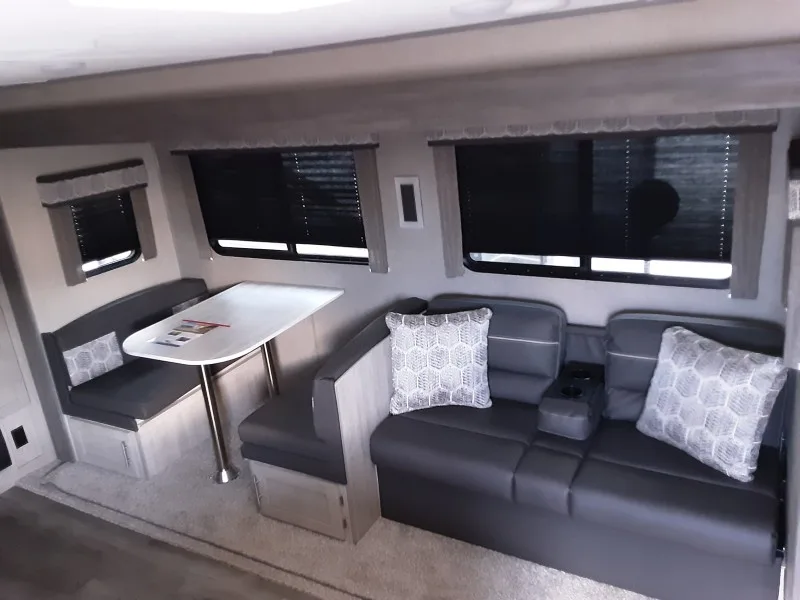 2022 Coachmen Catalina Legacy 343BHTS