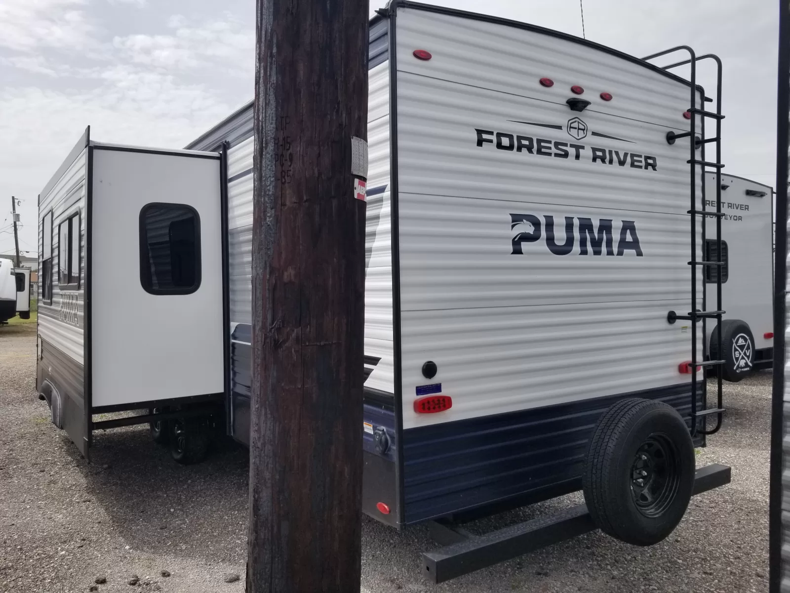 2027 Forest River 337BH Travel Trailer for sale at Colonia Del Rey RV in Corpus Christi, TX