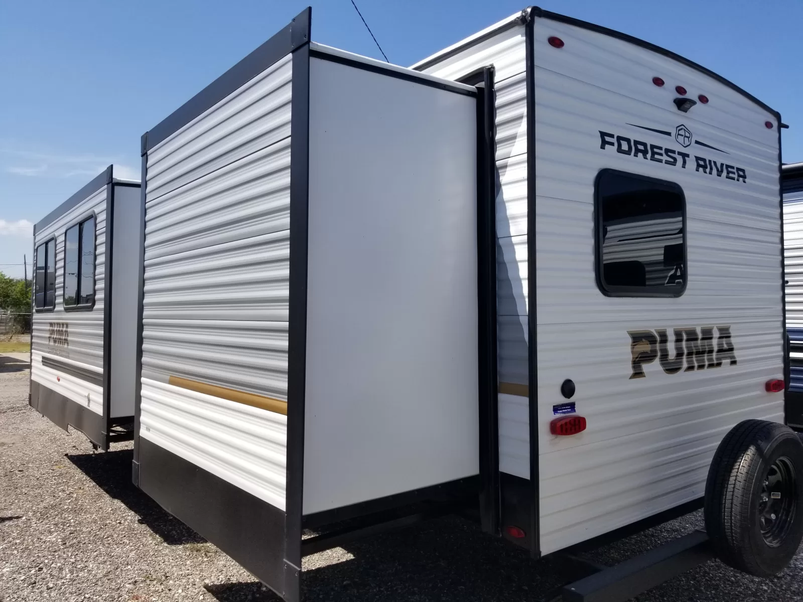 2027 Forest River 305BHCE Travel Trailer for sale at Colonia Del Rey RV in Corpus Christi, TX