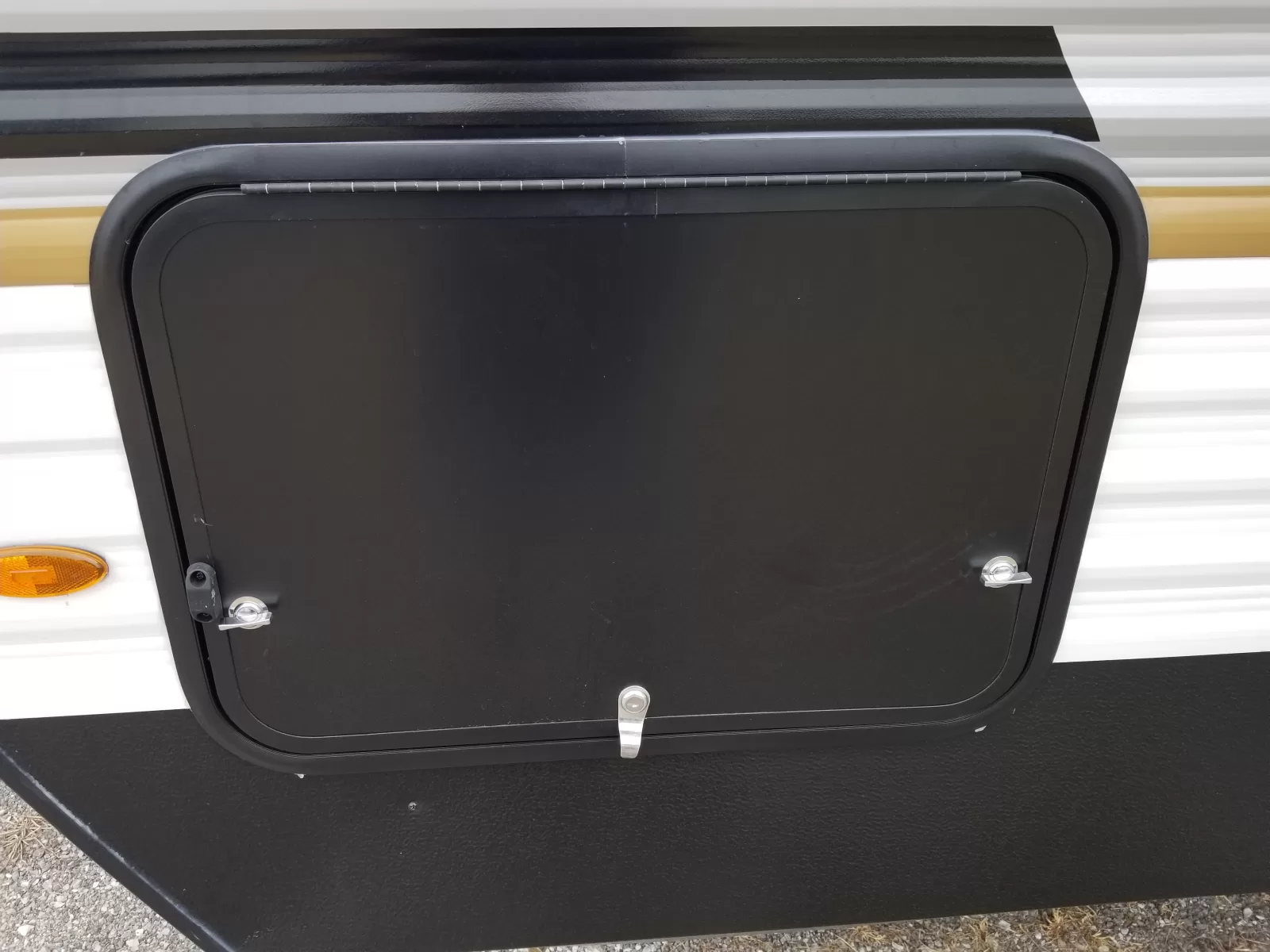 2027 Palomino 303BHCE Travel Trailer for sale at Colonia Del Rey RV in Corpus Christi, TX