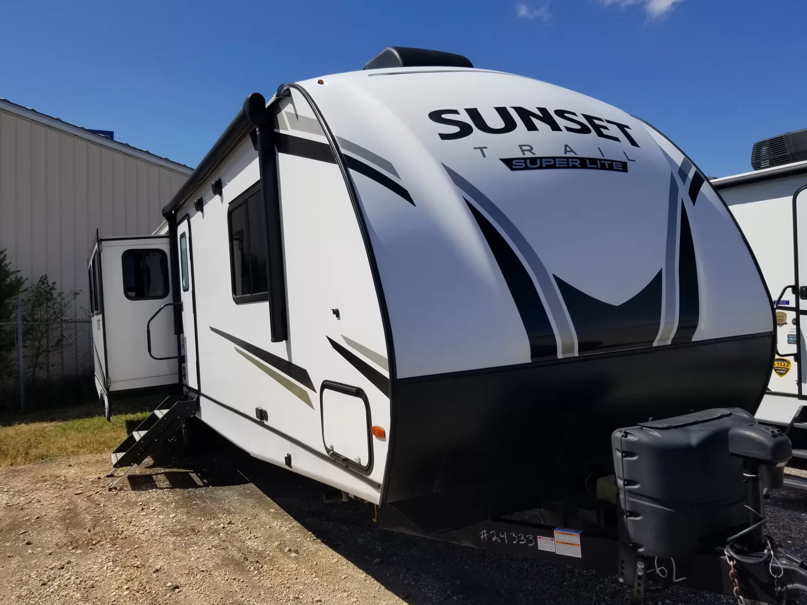 Used 2023 Crossroads SUNSET TRAIL 330SI for sale in Corpus Christi