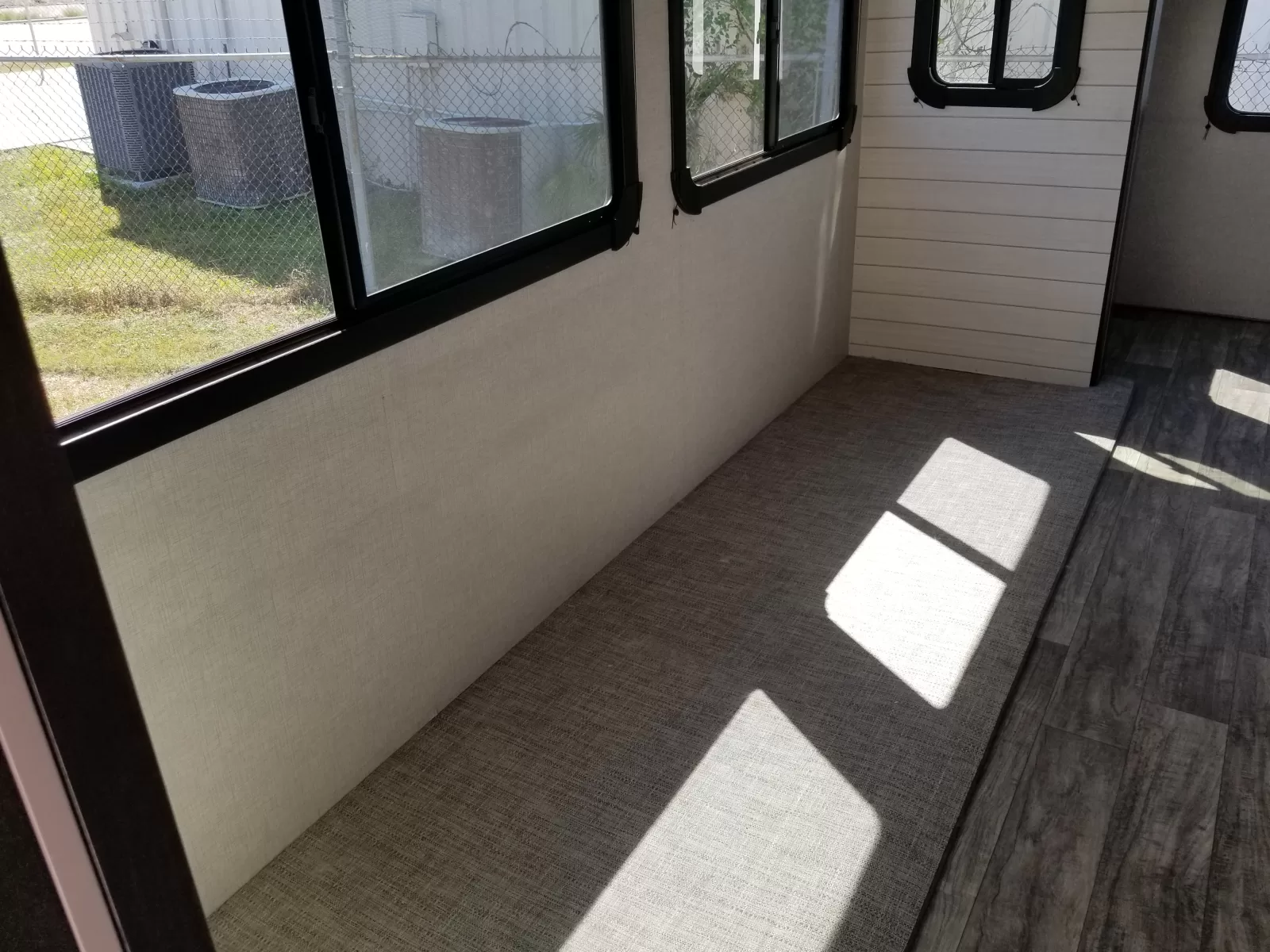 2023 Crossroads 330SI Travel Trailer for sale at Colonia Del Rey RV in Corpus Christi, TX