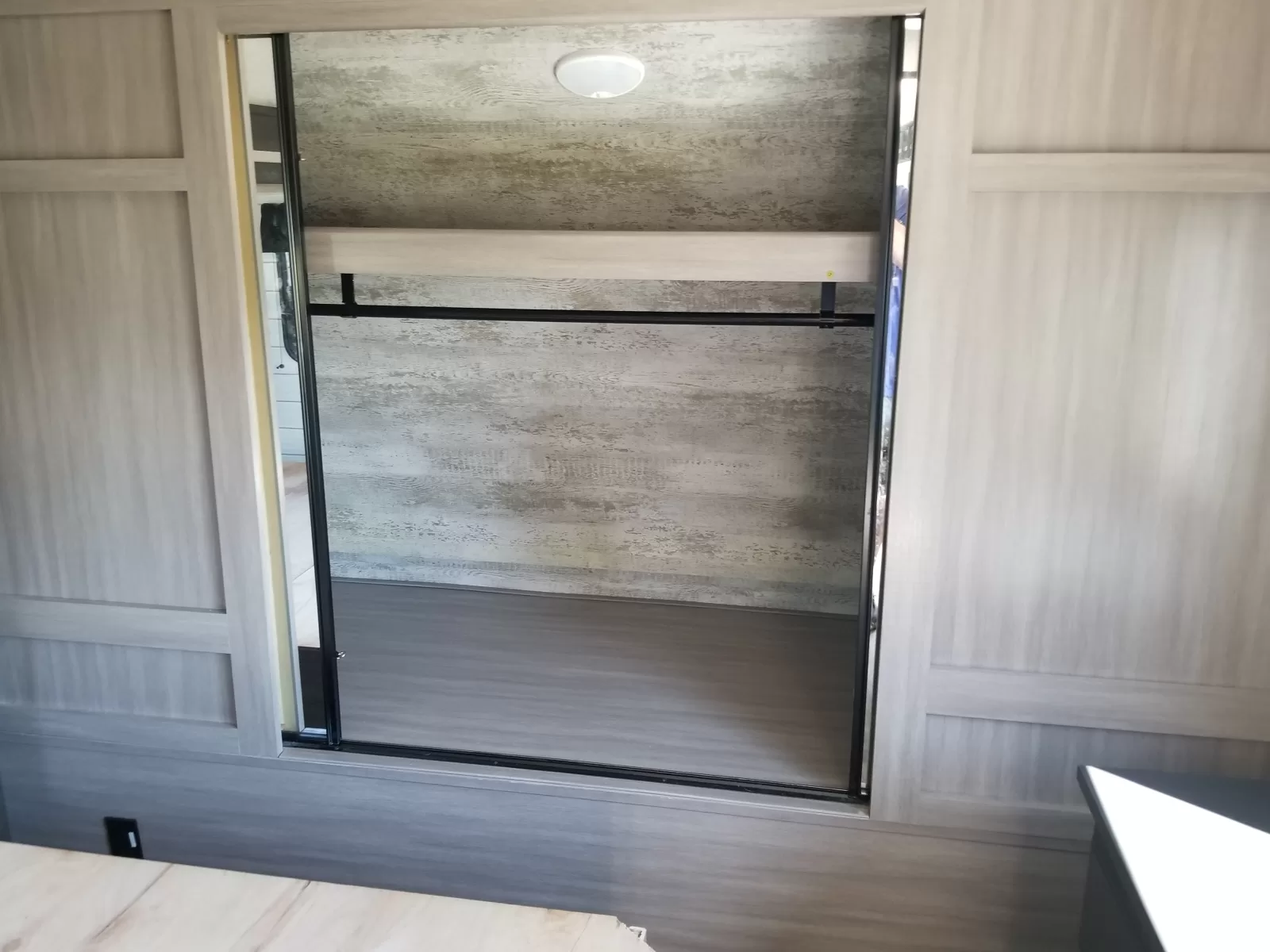 2023 Crossroads 330SI Travel Trailer for sale at Colonia Del Rey RV in Corpus Christi, TX