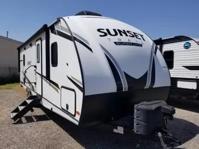 Used 2022 Crossroads SUNSET TRAIL 253RB — photo 1