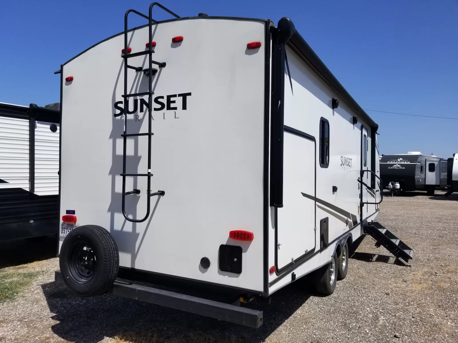 2022 Crossroads 253RB Travel Trailer for sale at Colonia Del Rey RV in Corpus Christi, TX