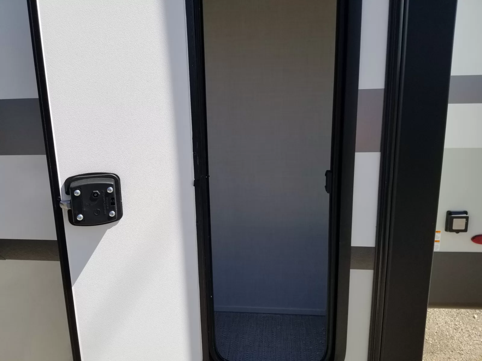 2027 Forest River 25SRK Travel Trailer for sale at Colonia Del Rey RV in Corpus Christi, TX